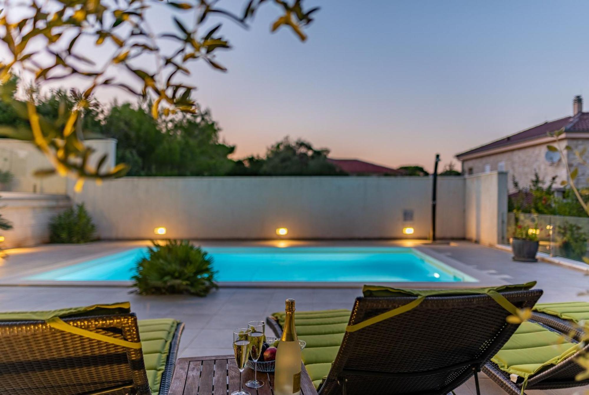 Villa Tatijana Zadarvillas กูกลีตซา ภายนอก รูปภาพ